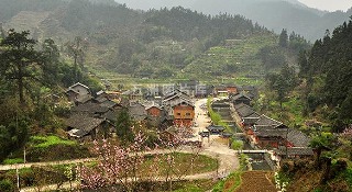 団竜トゥチャ族民族村